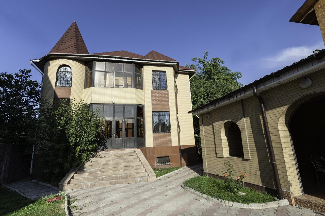 Dostyk Hostel Almaty Exterior photo